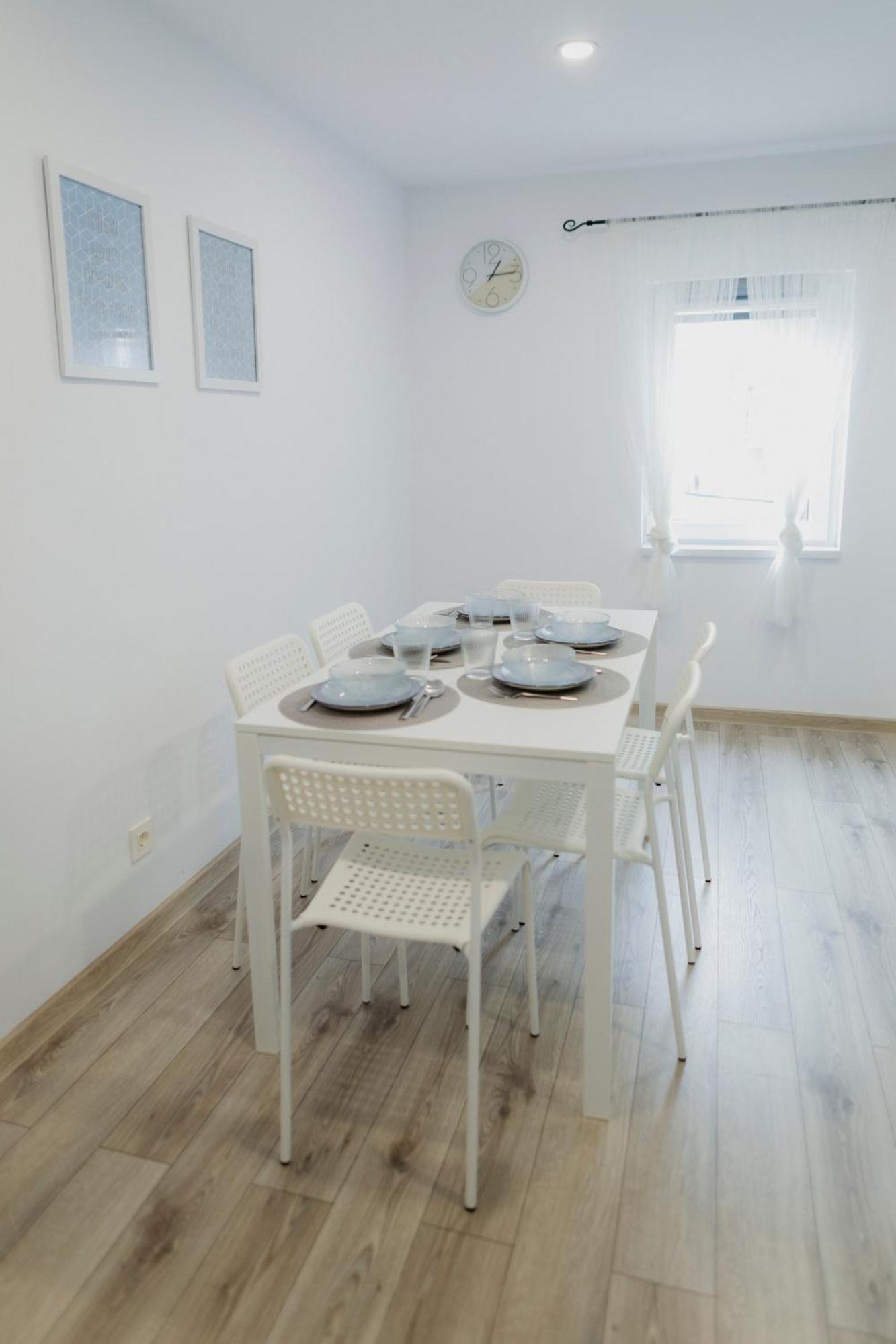 Apart 53 Turda Bagian luar foto